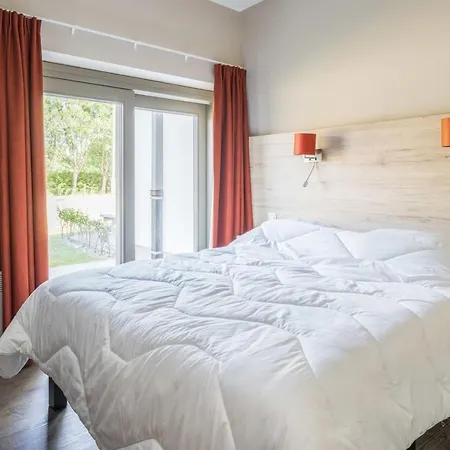 Deluxe Holiday For 7 People מידלקרק